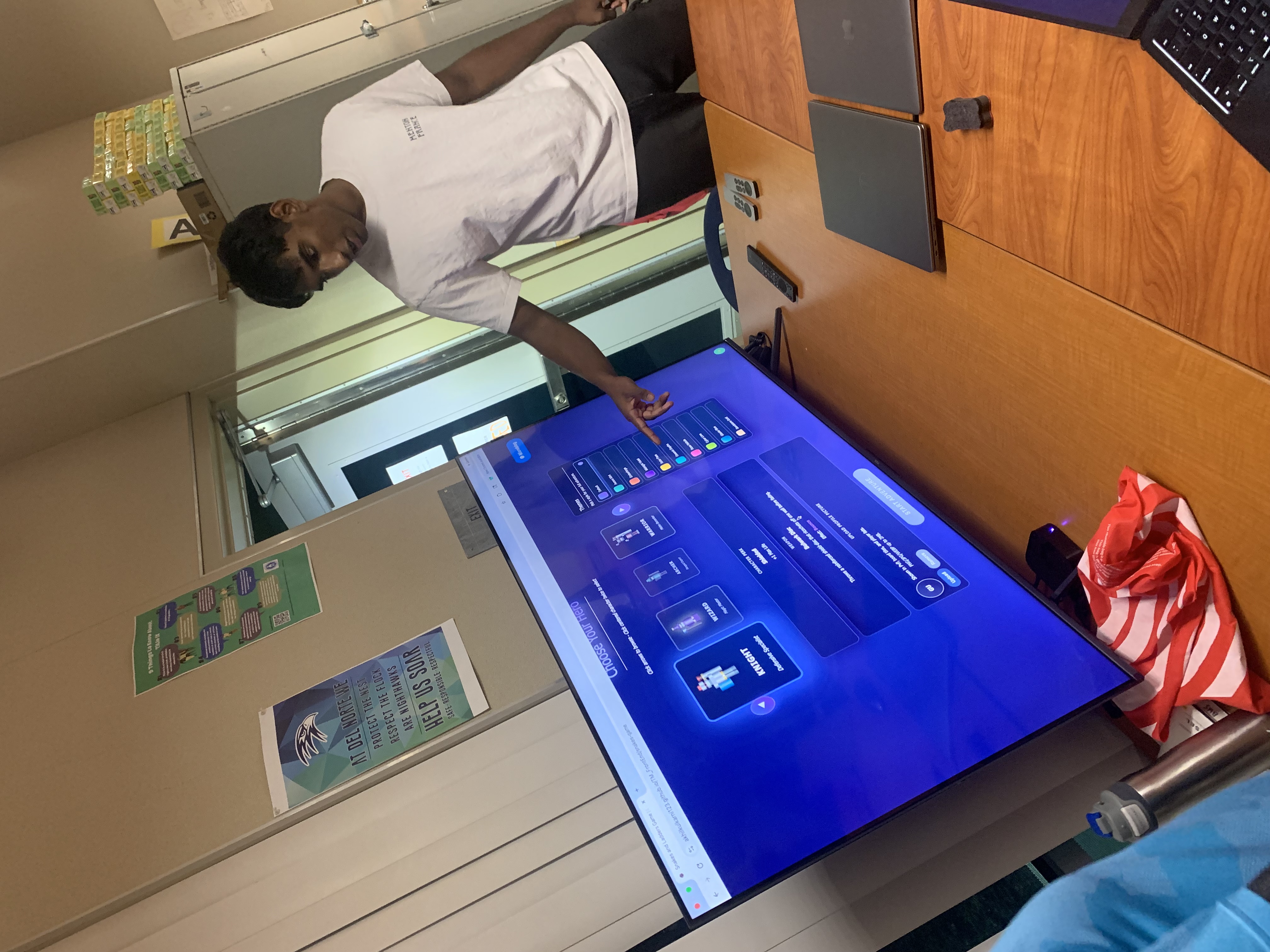 CSP teaching a multiplayer game